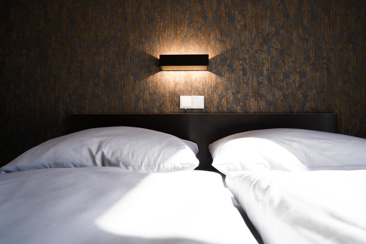 Motel Q Zimmern ob Rottweil Szoba fotó